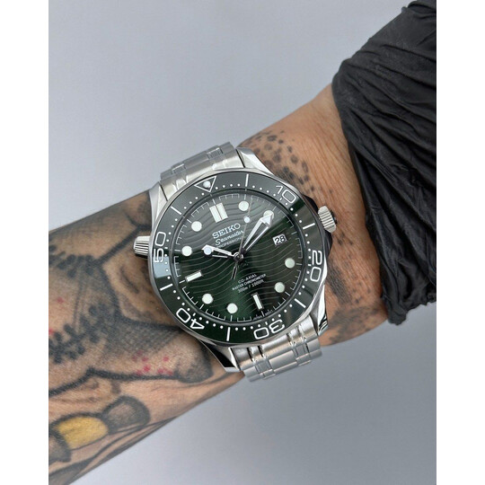 Custom Seiko Mod • Green Seamaster Professional 300M • 42mm